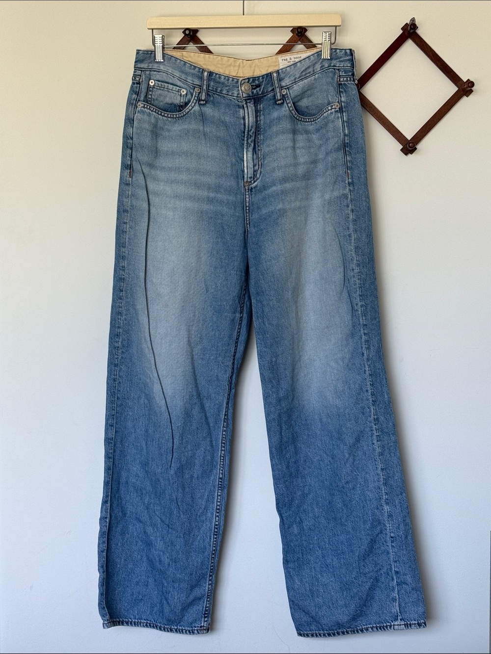 Rag & Bone Logan Mid-Rise Wide Leg Jeans - Size 29